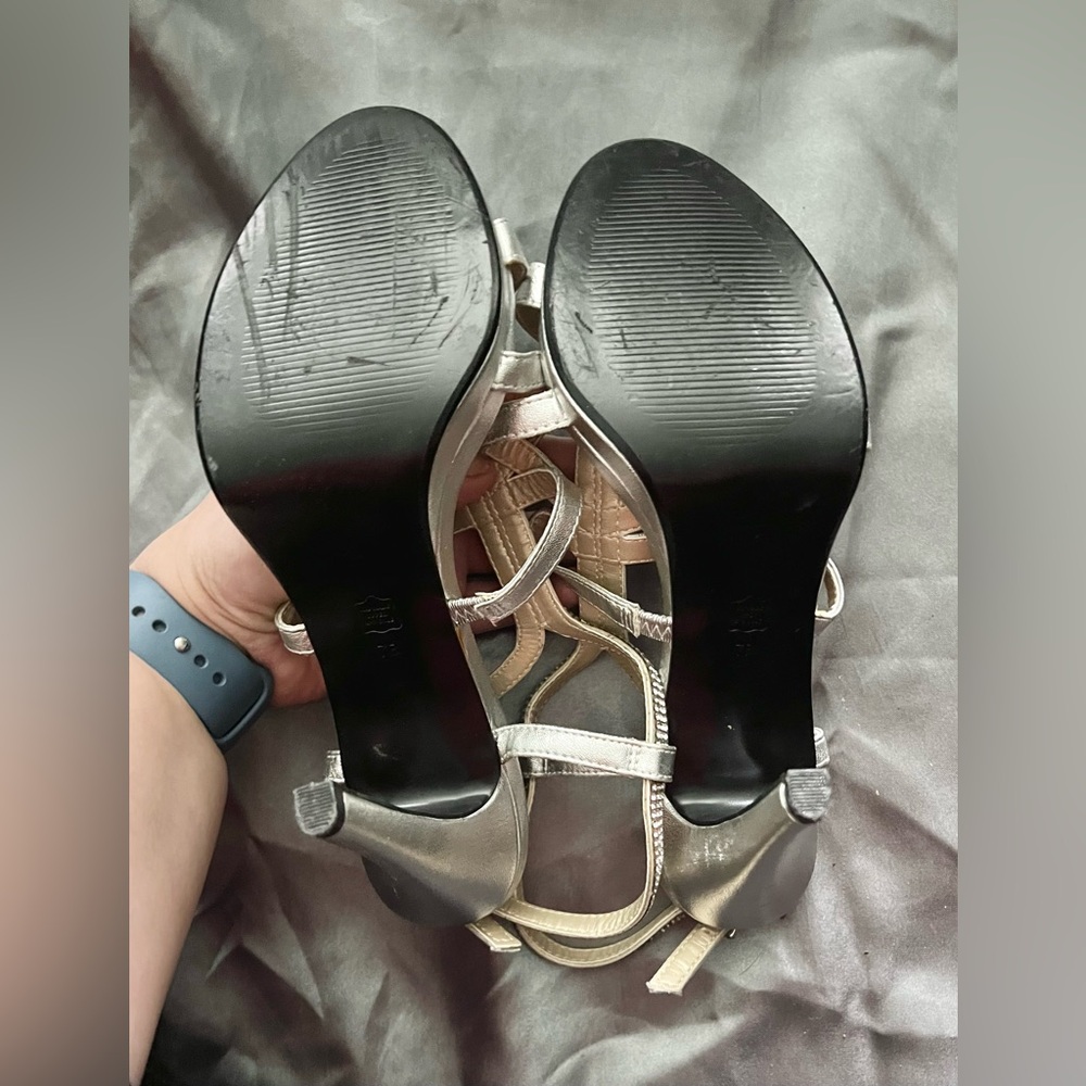 (✨ Add-on Discount) Caparros Silver Rhinestone Sandals - Picture 2 of 2